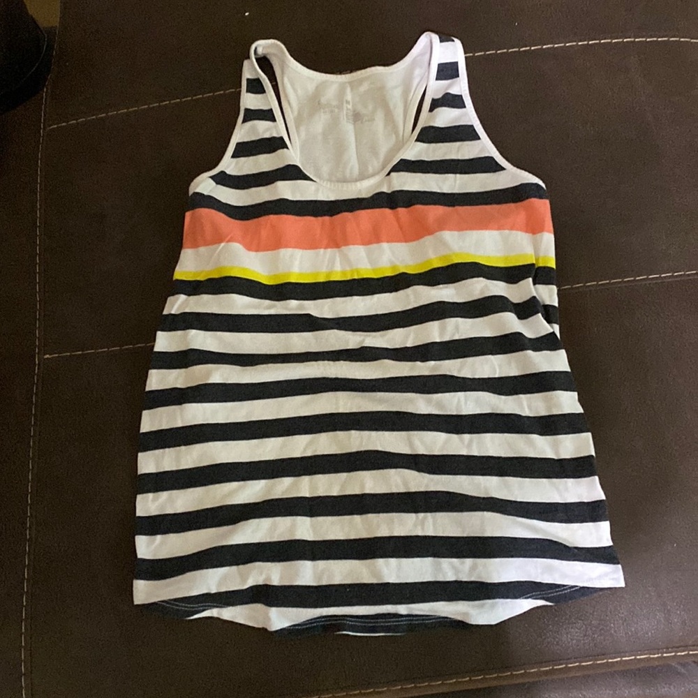 Medium size tank top